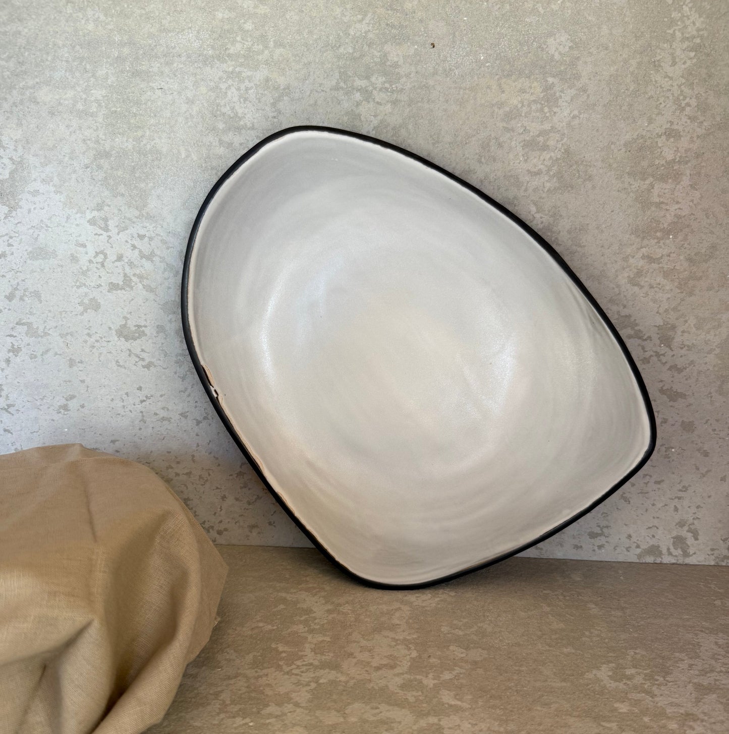 L Bowl Black pebble · Salt Foam