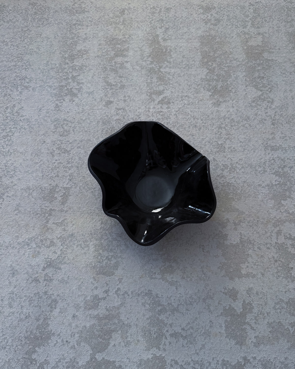 UNFOLD Handmade Ceramic Bowl — Black Small
