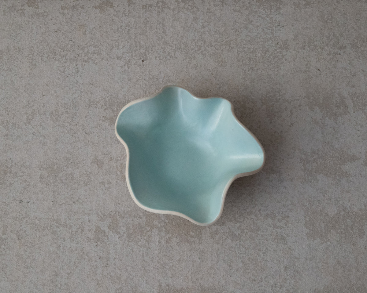 UNFOLD Handmade Ceramic Bowl — Cloud Medium
