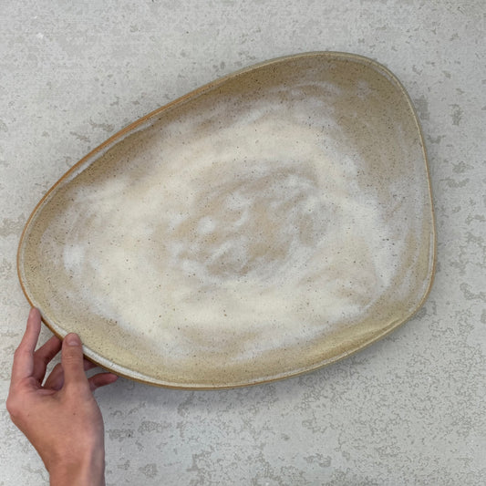 XL Platter Grey pebble · White Shell