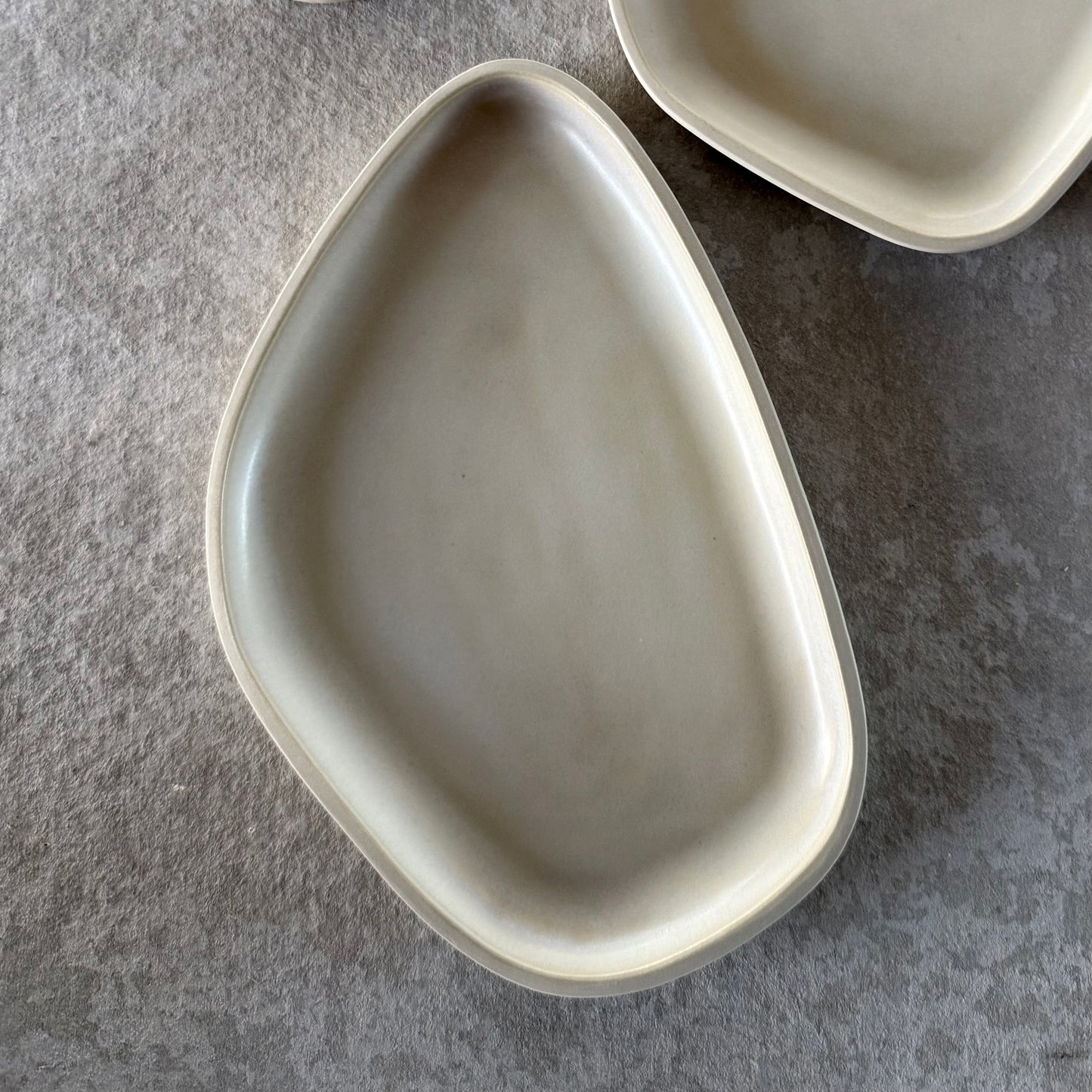 White Shell Plate
