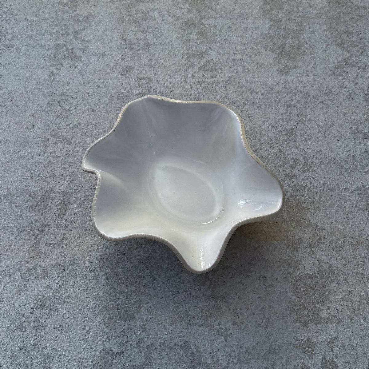 UNFOLD Handmade Ceramic Bowl — White Medium