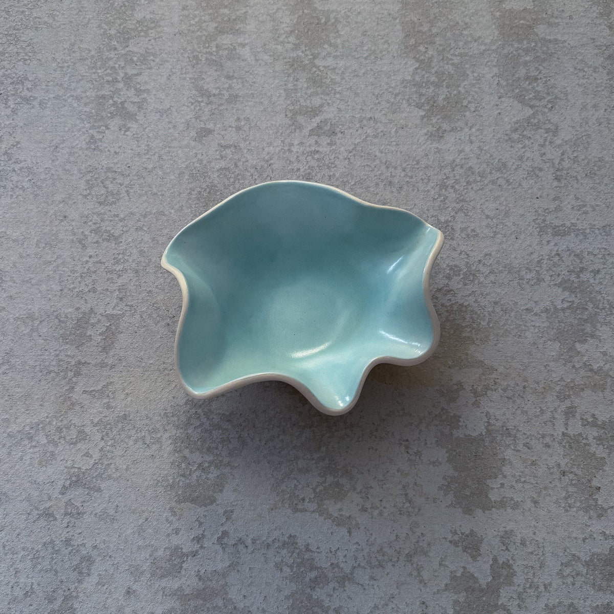 UNFOLD Handmade Ceramic Bowl — Cloud Medium