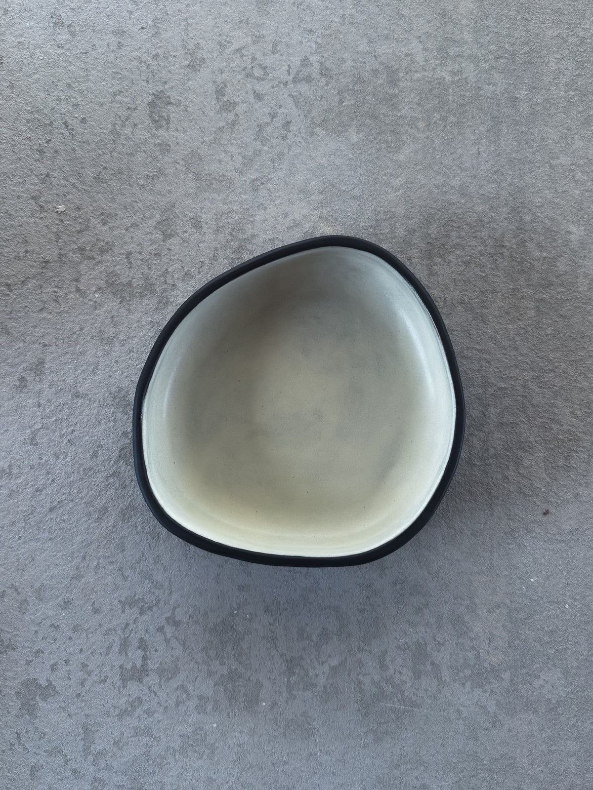 Organic Ceramic Bowl — Small | Black & White Shell
