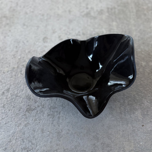 UNFOLD Handmade Ceramic Bowl — Black Medium