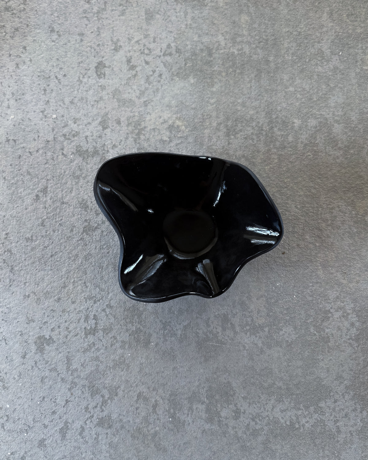 UNFOLD Handmade Ceramic Bowl — Black Small
