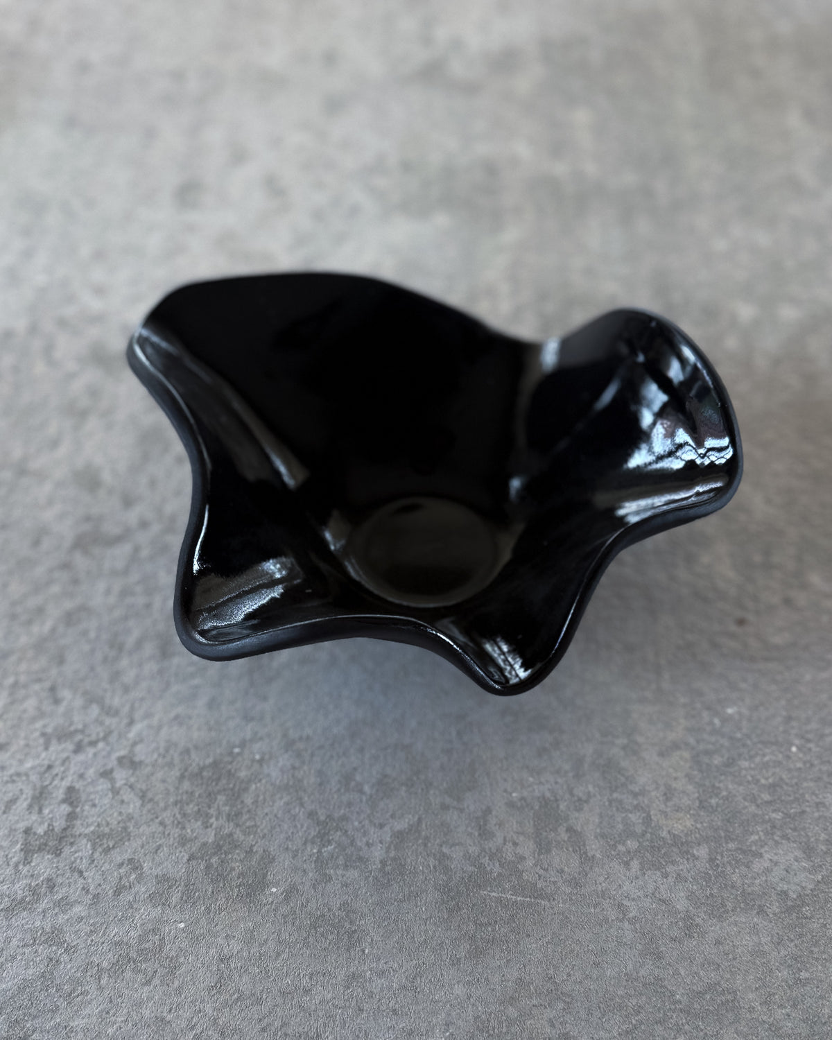 UNFOLD Handmade Ceramic Bowl — Black Small