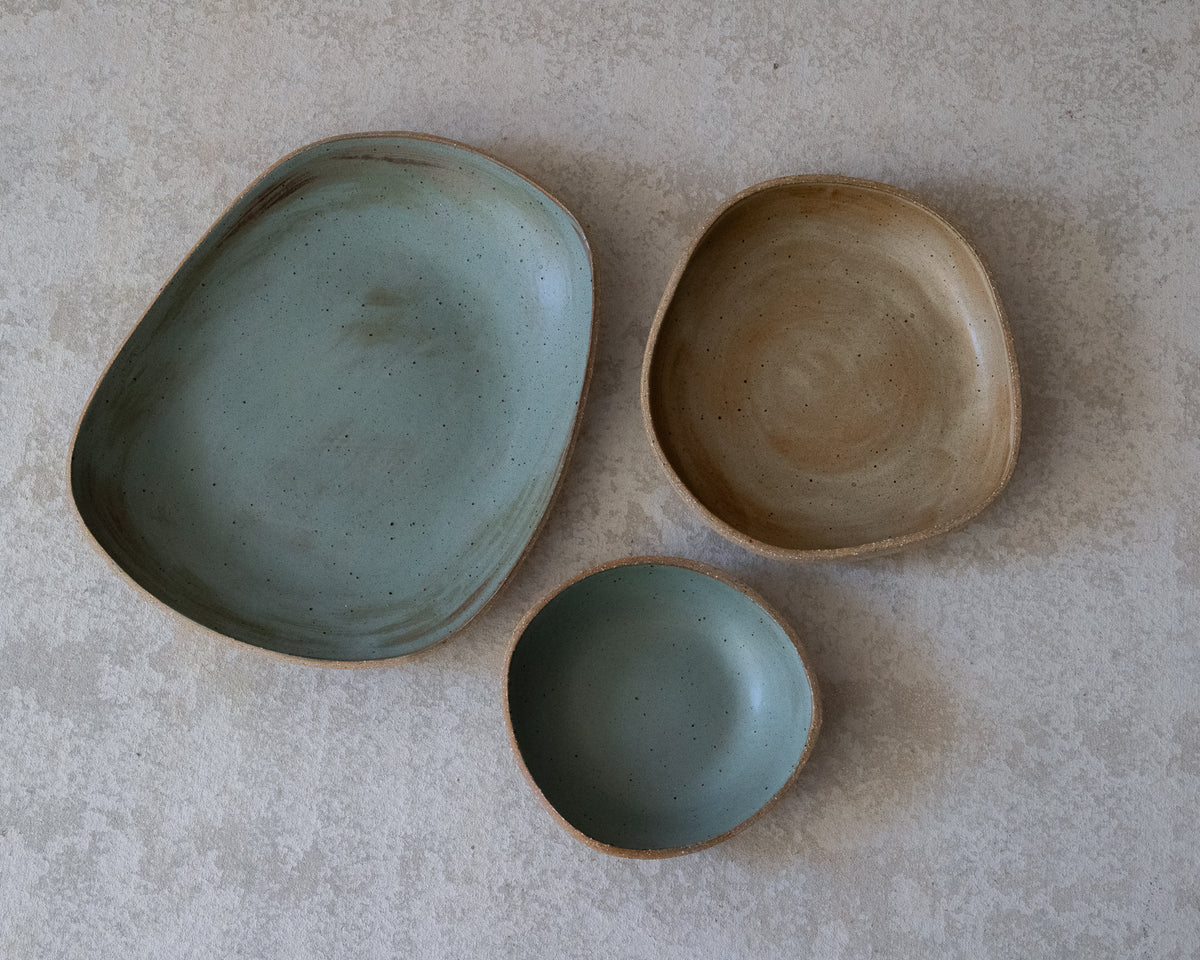 L Bowl Grey Pebble · Sand