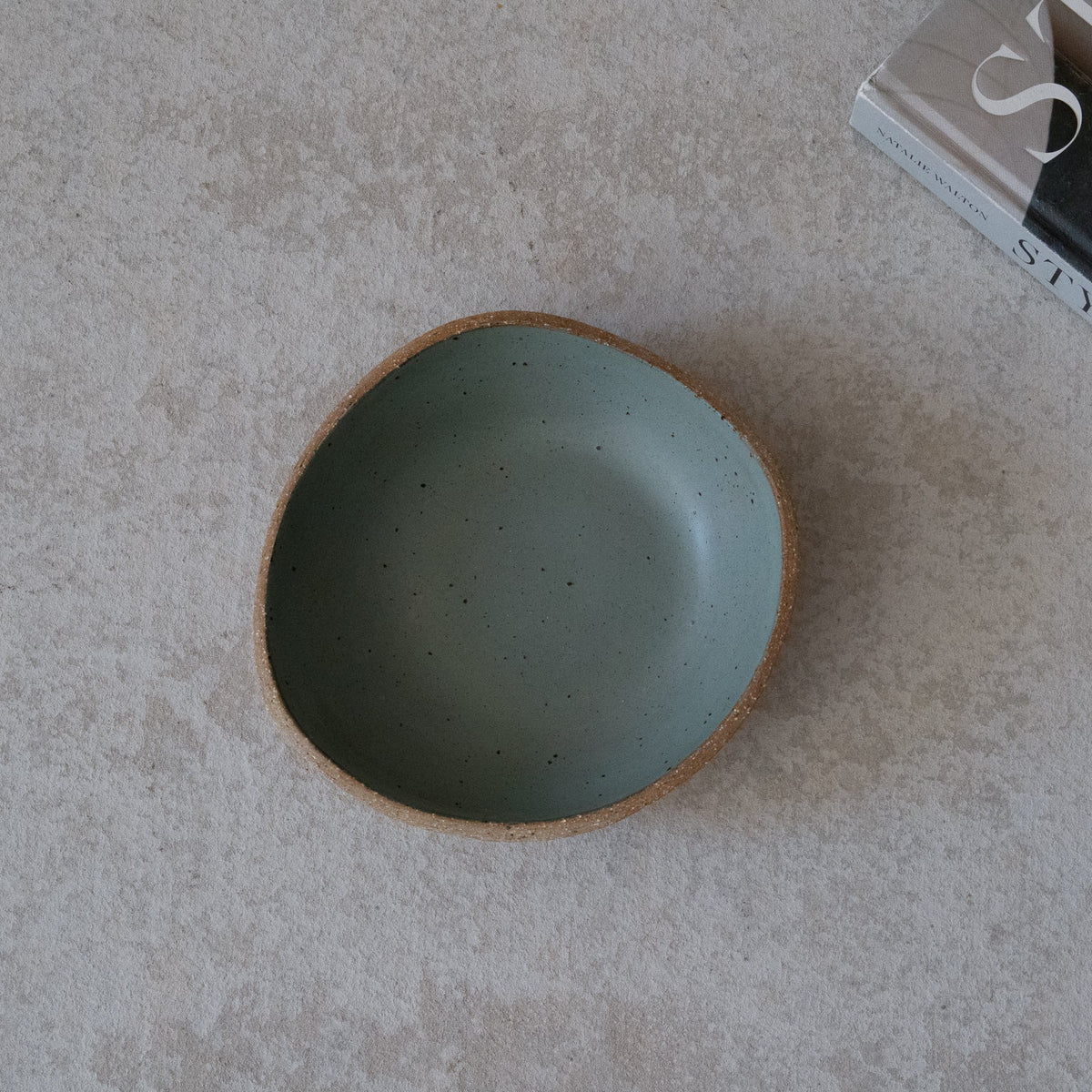 M Bowl Grey Pebble · Blue