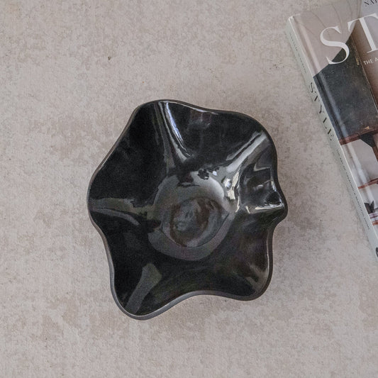 UNFOLD Handmade Ceramic Bowl — Black Medium