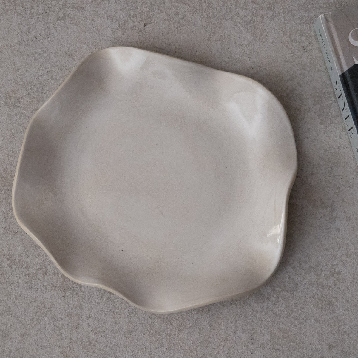 UNFOLD Handmade Ceramic Platter — White Large