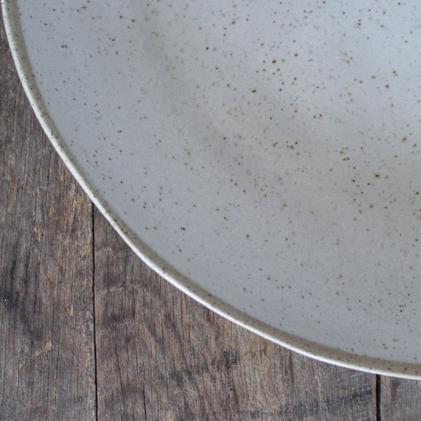 ORGANIC XL Serving Bowl · White