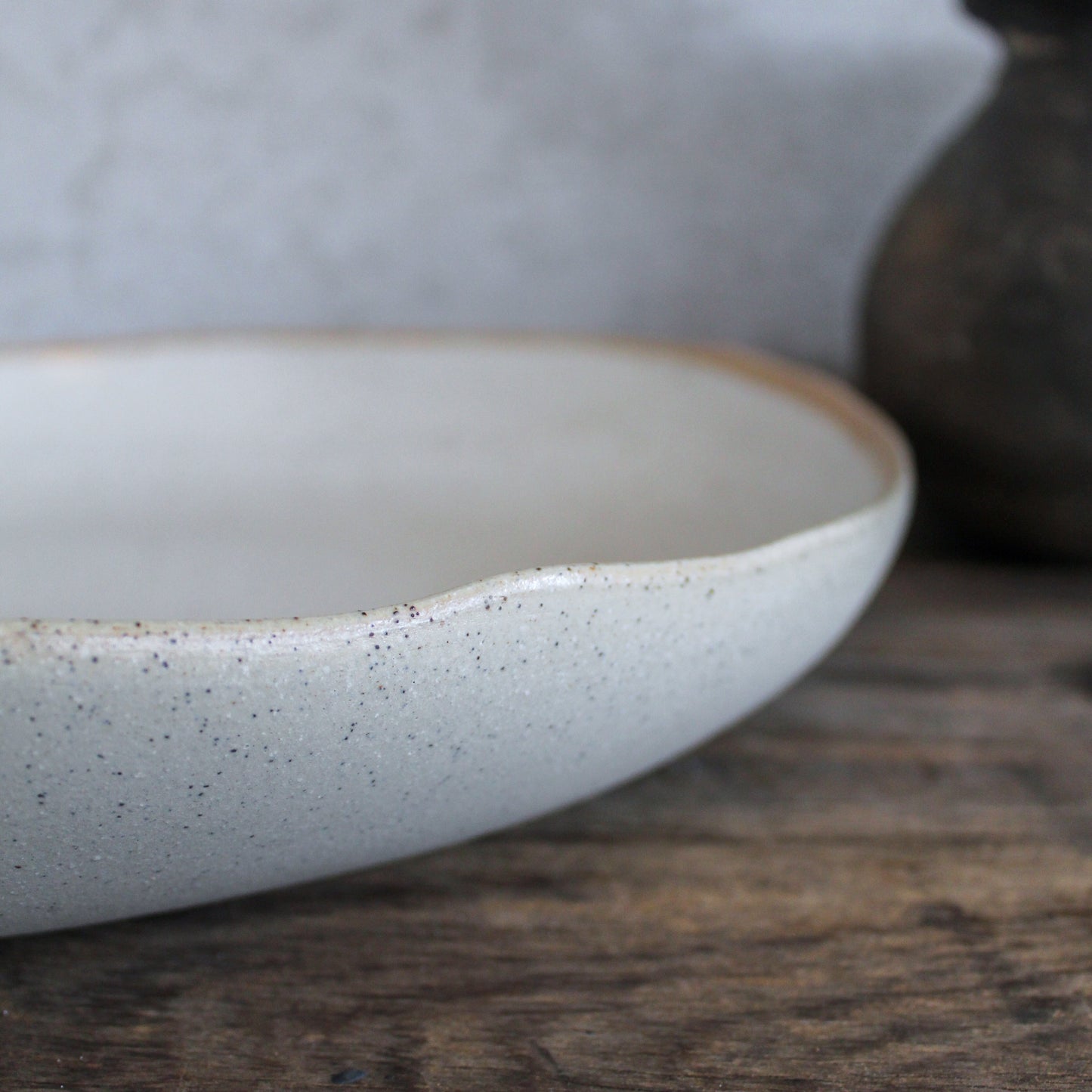 ORGANIC XL Serving Bowl · White